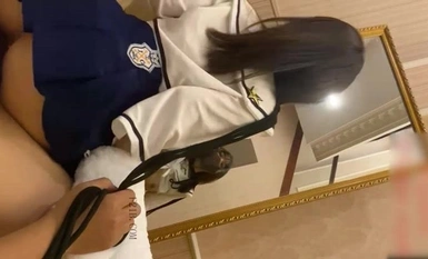 Pagsasanay sailor uniform pet_woman sa itaas pisilin ang katas sa loob ng magandang puki sobrang mahalay na tumutulo ang semilya