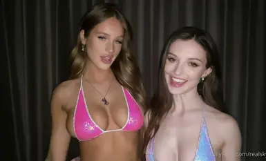 【年度新档】影后级巅峰美颜超敏感潮吹少女「Dainty Wilder」OF露脸大尺度私拍狂野自慰拉拉菊花屁眼一起开(2)