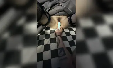 專操極品嫩妹大神『dogking』約炮05女高嫩妹，輕輕一操就哼哼唧唧的，一使勁兒感覺就操破了一樣