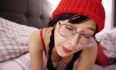 ワンランはOnlyFansの優しいメガネのコントラストの女の子[deerlong]プライベート写真集を求め、最高の天然肉便器、純粋な女の子は素晴らしいオーラルセックスオーラルザーメン飲み込みを披露します（16）