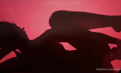 Wanlang asks for OnlyFans gentle glasses contrast girl [deerlong] private photo collection, the best of the best natural meat urinal, pure girl shows superb oral sex oral cum swallowing (55)