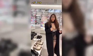 [เปรียบเทียบตัวเมีย m] ตัวเมียที่ถูกเปิดเผยกลางแจ้ง