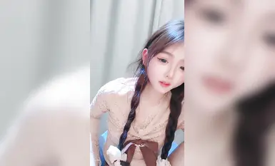 2025年3月最新，抖音网红女神下海【小馋猫】好美啊，绝对让你一眼爱上，真是个超级反差的极品尤物，嫩的很全脱(1)