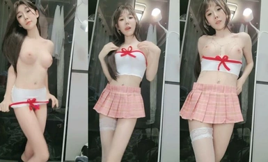 Gadis muda bernilai tinggi [Lin Luoxi] faedah tersuai, perangai luar biasa, pinggul berpusing dan godaan tarian telanjang pinggang, usikan bahasa lucah, pancutan melancap (2)