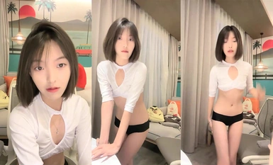 04 Các cặp đôi sinh viên trường nghệ thuật ngày nay biết cách tận hưởng niềm vui.