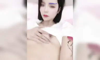 土豪定制极品高颜值黑丝少妇，洗澡发情道具大尺度自慰(15)